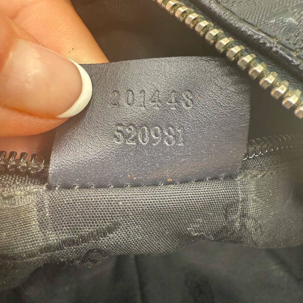 Gucci ๐ฅ EUC messenger bag authentic super clean nicest one online w/ dustbag - Picture 11 of 17